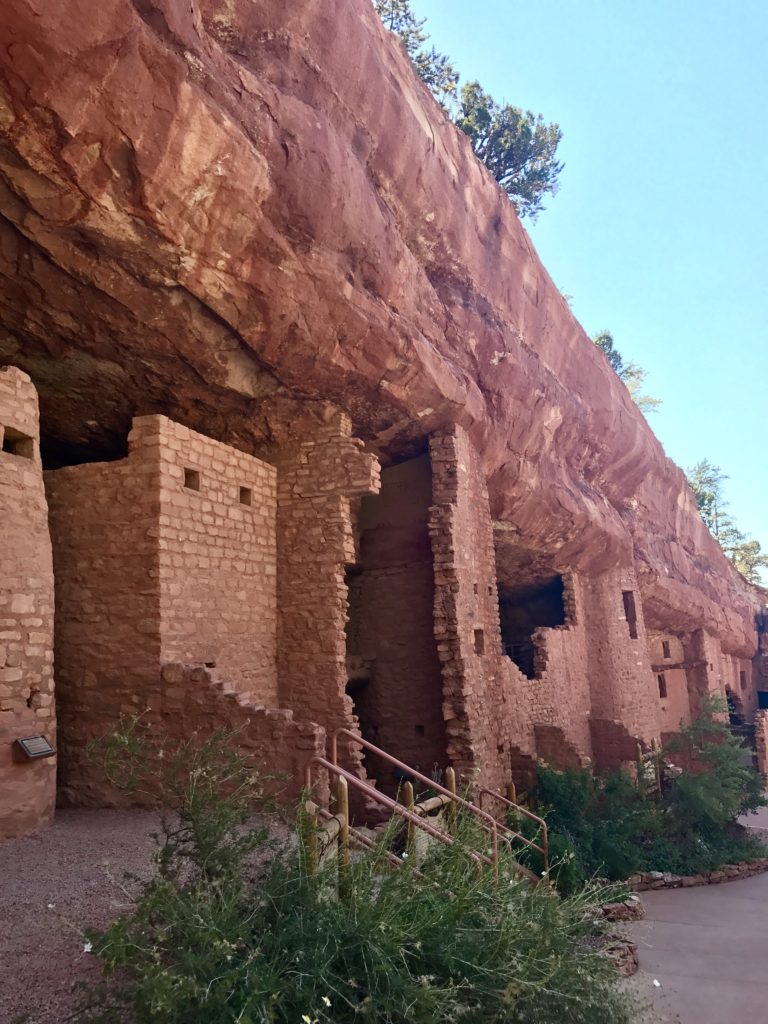 manitou cliff dwellings