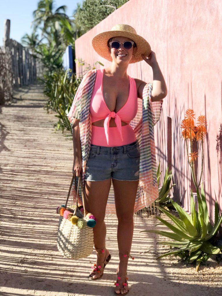 vacation style, vacation fashion, what to wear on vacation, what to wear in tulum, what to wear in mexico, vacation, bigger busted swim wear, fashion blogger fashion blog, style blog, style blogger